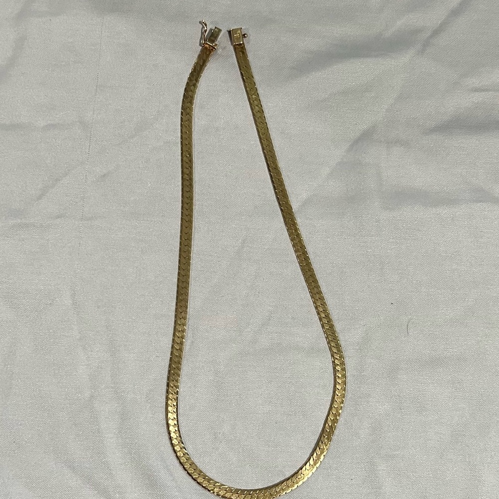 Solid 14k Gold Omega Neclace, 18 inch